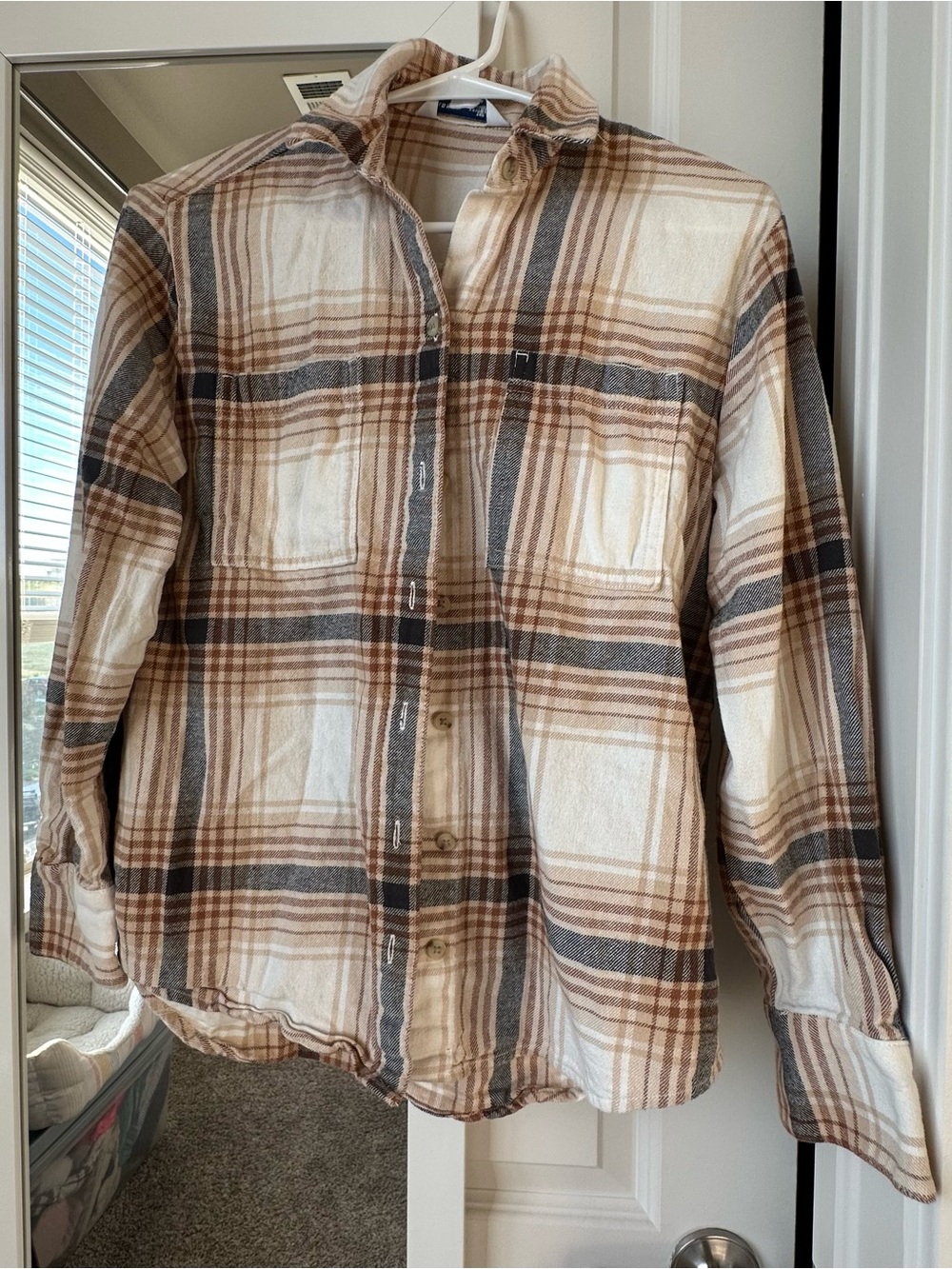 Women’s Brown Plaid Button-Up Shirt - Casual Long Sleeve | Old Navy XS
